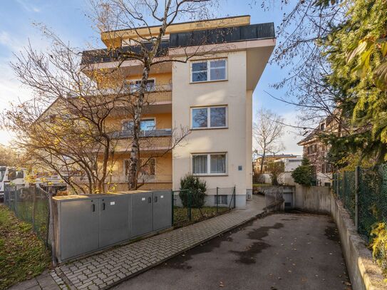 Großzügige 4-Zimmer-Dachterrassen-Wohnung in ruhiger Wohnlage von München-Milbertshofen