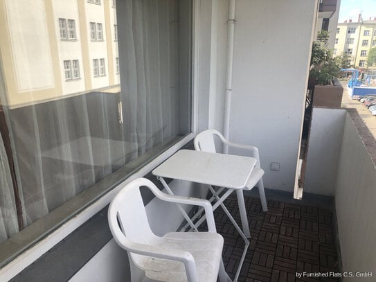 Near Winterfeldplatz: Cosy two-room apartment with balcony