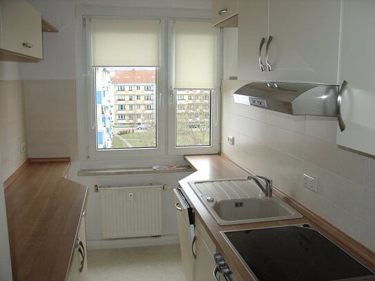 Schöne 3-Raum-Wohnung in Gera-Debschwitz mit Einbauküche, Balkon und tollem Ausblick