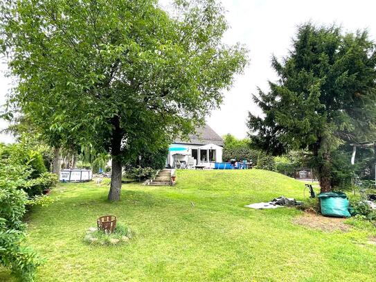 Familienparadies in Kaulsdorf-Süd - Großes Einfamilienhaus mit idyllischem Garten