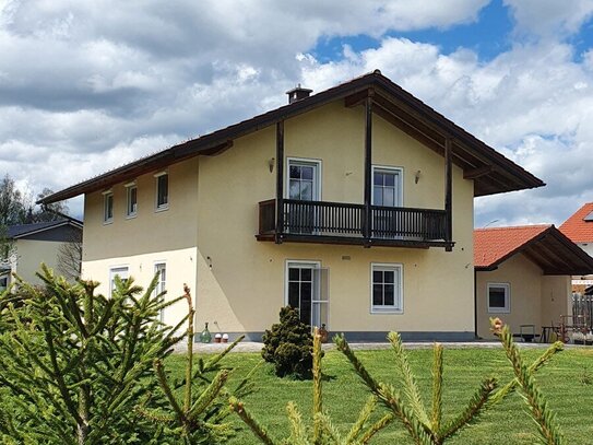 Modernes Niedrigenergiehaus in ruhiger zentraler Lage zu verkaufen.