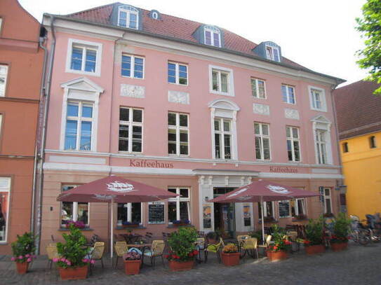 1A -Gastrofläche gegenüber dem Meeresmuseum in der Stralsunder Innenstadt