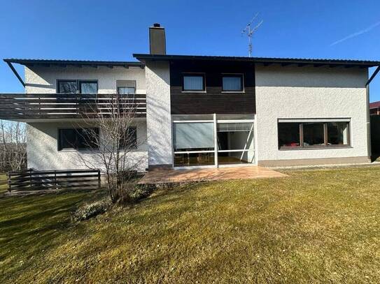 Ihr neues Familiendomizil: Geräumiges EFH mit viel Potential auf 1.033 m² sonnigem Grundstück .