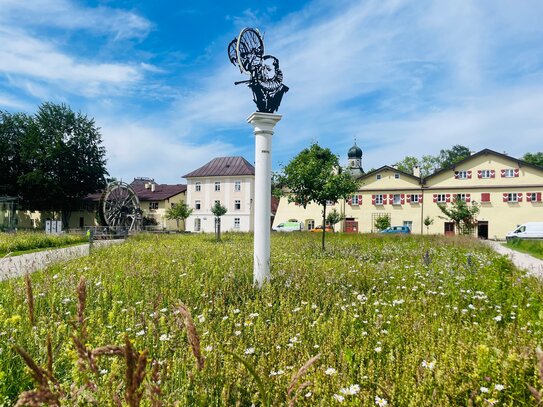 Baugrundstück in Traunstein - bebaubar mit Einfamilienhaus, Doppelhaus oder Dreispänner