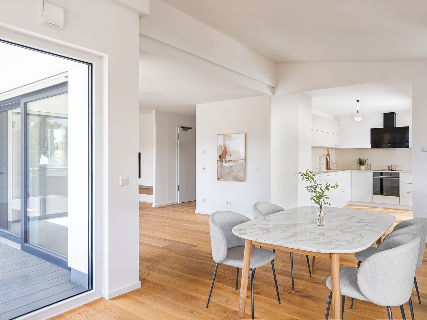 Exklusives Penthouse mit 3 Terrassen. Höchster Wohngenuss in ruhiger Lage.