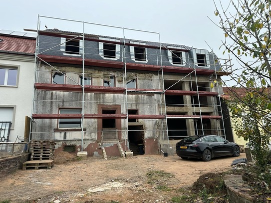 Mehrfamilienhaus mit 6 Wohnungen im Rohbau zu verkaufen