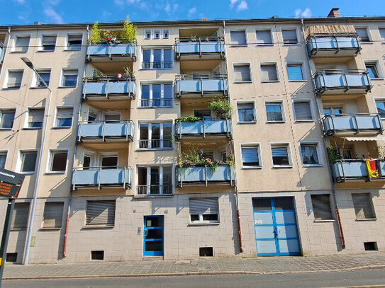 2-Zimmer-Wohnung im 4. Obergeschoss mit Balkon in 90459 Nürnberg