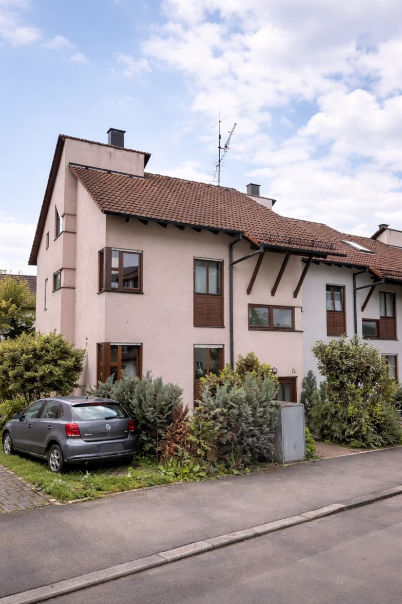 Vermietetes Zweifamilienhaus in Stuttgart-Möhringen!