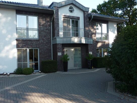 Wüsting: Schöne Dachterrassenwohnung mit unverbautem Blick!