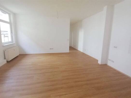 Wunderschöne Altbauwohnung im Zentrum zu vermieten!