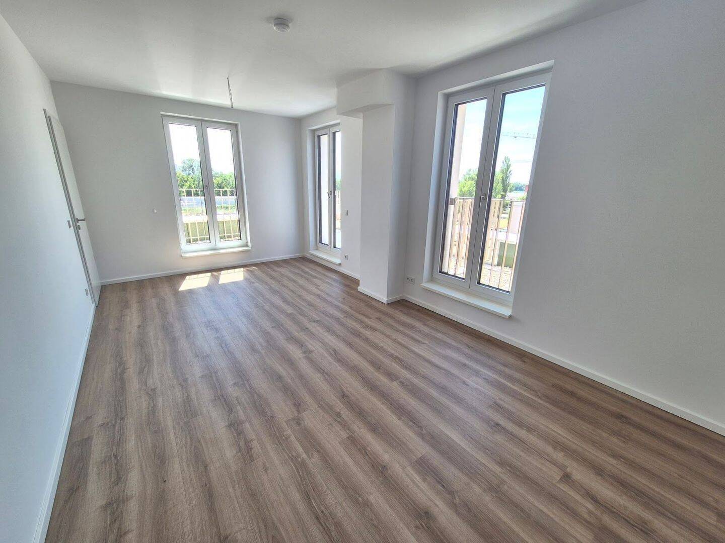 Dachgeschosswohnung mit Terrasse für Mieter ab 55 Jahren im WohnAktiv!-Haus an der Waterkant - Foto 1