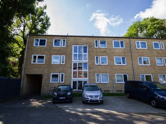 Ruhig gelegene, sehr helle 2,5-Zimmer-Wohnung in Bahrenfeld mit Balkon zu vermieten