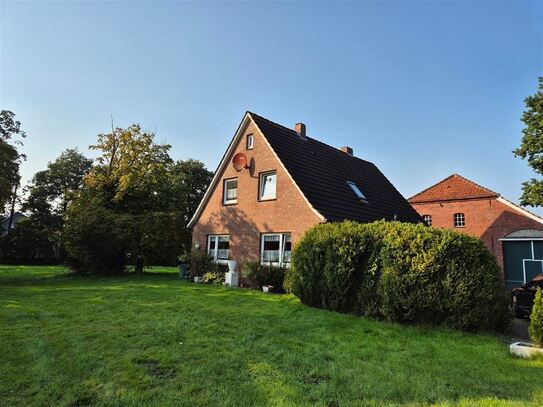 Einfamilienhaus mit großer Gartenfläche in Sillenstede