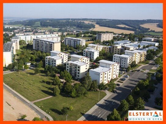 Moderne Wohnung am Stadtrand // Blick ins Grüne // Küche und Bad mit Fenster!