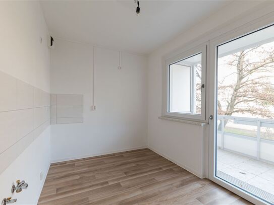 *** Helle 2 Zimmerwohnung mit Balkon ***