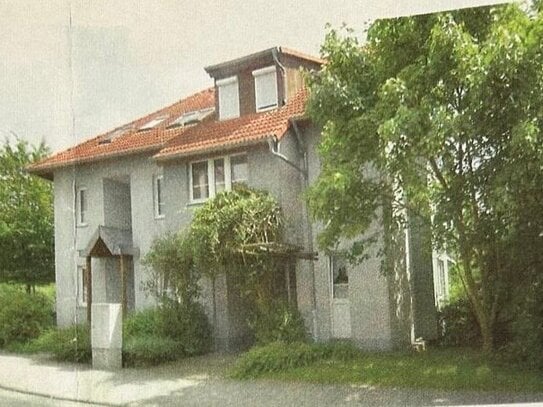 Wunderschöne Erdgeschosswohnung mit Garten u. Carport