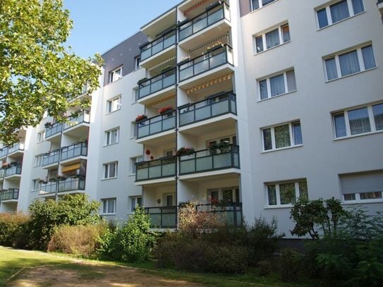 Nachnutzer gesucht! Mit Dusche, großer Balkon!