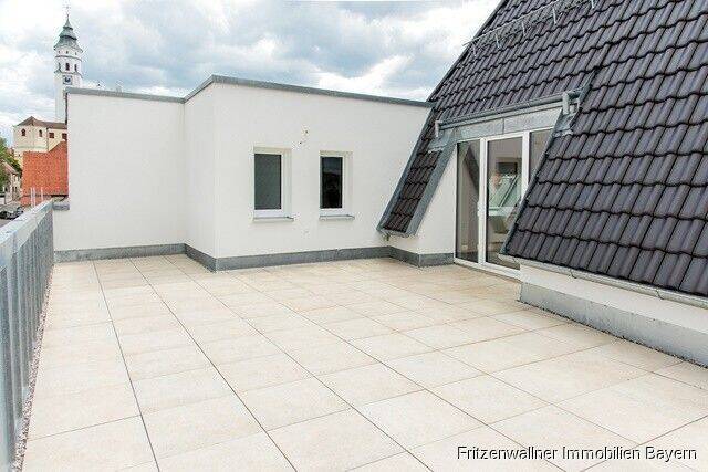                                                               Stilvolles Penthouse - Designk&uuml;che, sonnige Dachterrasse und Carport                                                       in Babenhausen (Darmstadt-Dieburg)