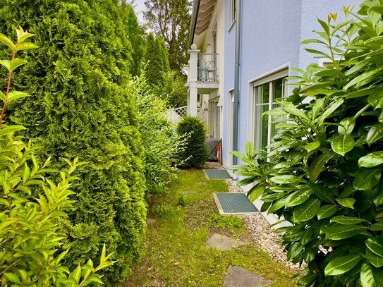 Modernes Reiheneckhaus mit Garage, Stellplatz und schönem Garten