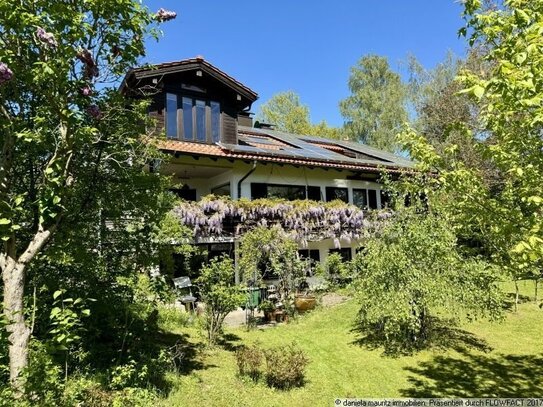 Ein Juwel! Einzigartiges Einfamilienhaus mit Paradiesgarten in exzellenter Wohngegend