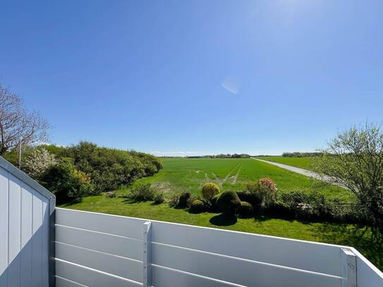 Sonnige Maisonettewohnung mit wunderbarem Weitblick in Morsum!