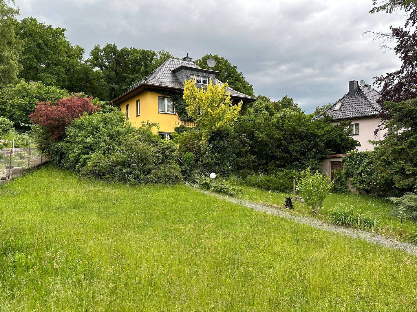 Charmantes Einfamilienhaus in begehrter Lage von Plauen – OT Jößnitz zu verkaufen