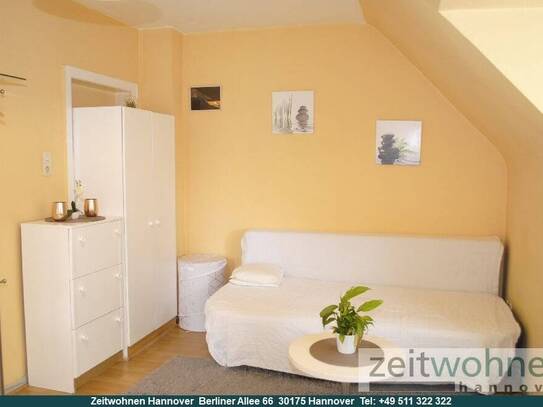 Langenhagen, Berliner Platz, kleine Wohnung im Dachgeschoss in ruhiger Lage, TV