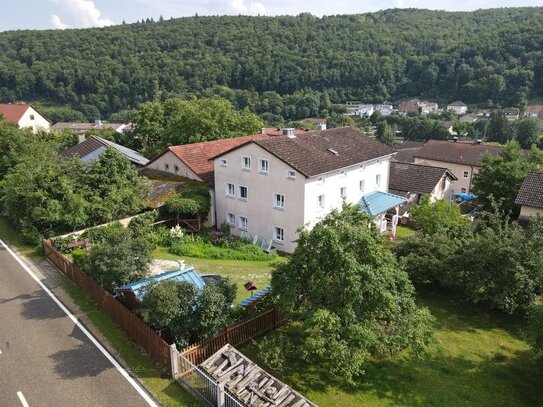 LANDHAUSSTIL - sofort einzugbereites Einfamilienhaus mit Einliegerwohnung in Solnhofen