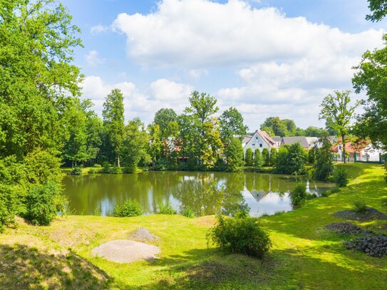 Traumhaftes Wohnen am See: Exklusives Parkgrundstück in bester Lage der Wedemark