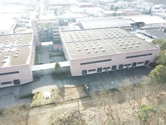 Ca. 5.000 m² Halle *Rampe + ebenerdig*(teilbar ab 1.000 m²) zu vermieten +++www.immolox.de+++