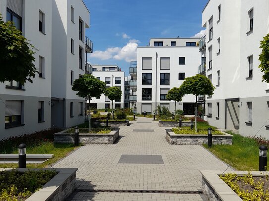 SB Penthouse-Wohnung mit großzügiger Sonnen-Terrasse