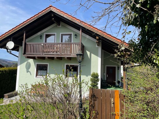 Einfamilienhaus mit 192qm, großer Garten und Panoramaaussicht