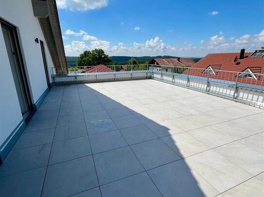 30m² Dachterrasse mit Aussicht! 3-Zimmer Neubauwohnung im Grünen!