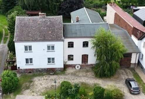 ***Gepflegtes Einfamilienhaus mit ehemaliger Mühle***