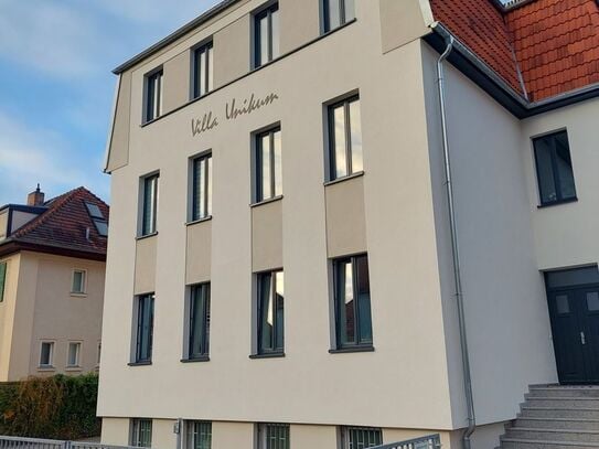 Sanierte 3-Zimmer-Wohnung in Villa "Unikum" mit Ausblick!