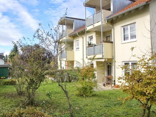 Absolut ruhige Lage! 3 Zimmer Erdgeschosswohnung mit Terrasse und Gartenanteil