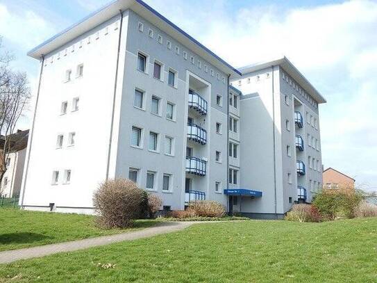 frisch sanierte 3-Zimmer-Wohnung in gepflegtem Mehrfamilienhaus