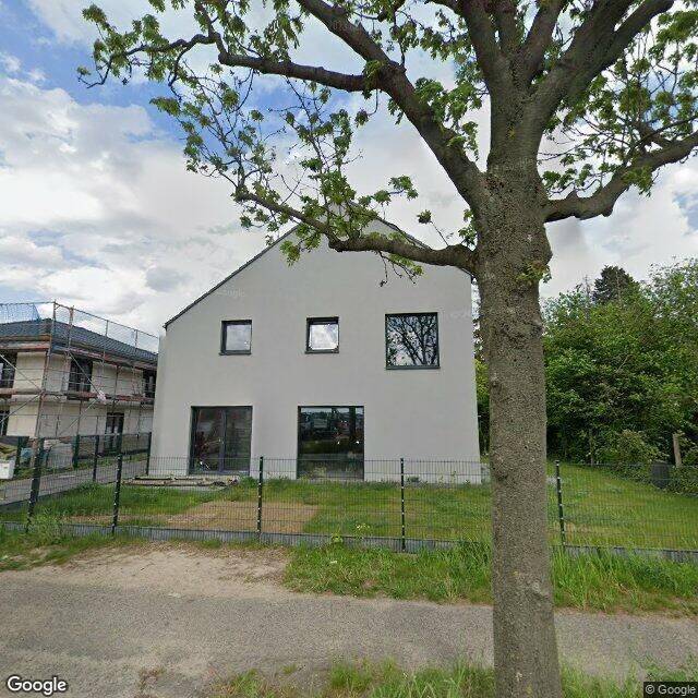 Neubezug – Möbliertes Einfamilienhaus zu vermieten steht ein modernes, vollständig möbliertes Einfamilienhaus im Neubezug ( Smart Home )