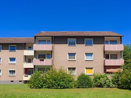 Gemütliche 3 - Zimmer Wohnung mit neuem Laminatboden, neuem Duschbad und Balkon