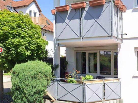 Provisionsfrei, schöne und helle Drei-Zimmerwohnung in Randlage inkl. 2 Tiefgararenplätze