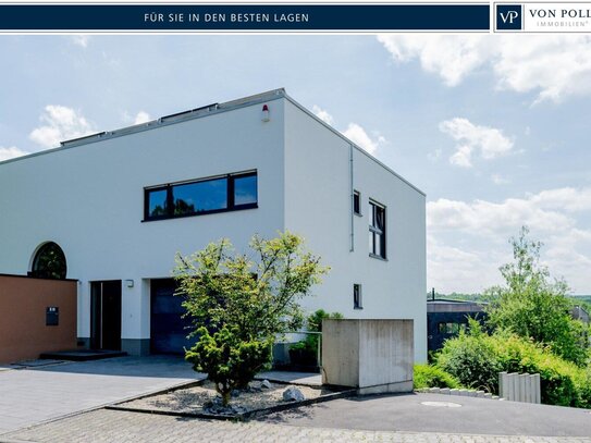 Modernes Stadthaus mit sep. Büro oder 2. Wohnung in bevorzugter Wohnlage.