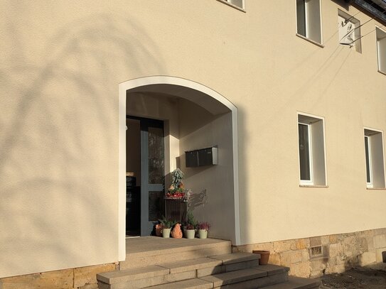 Altersgerechte 2-Raum-Wohnung im Erdgeschoss mit Terrasse und Stellplatz