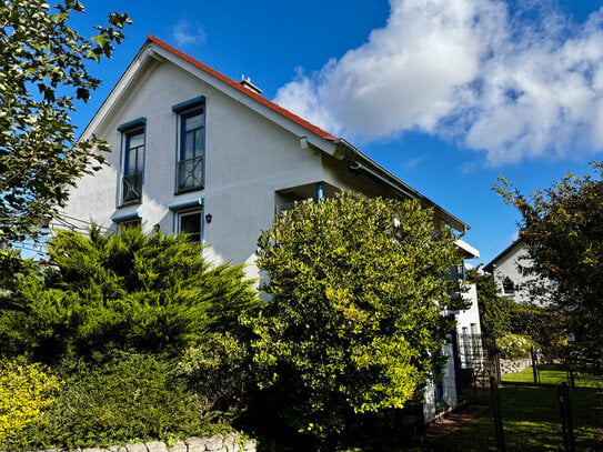 Einfamilienhaus mit Einliegerwohnung in traumhafter Feldrandlage im OT Mosbach!