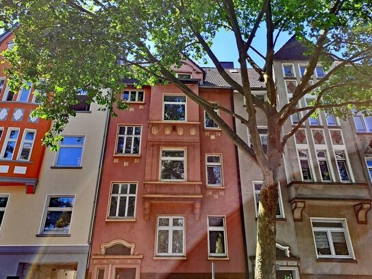 Kleine Schönheit in der Paulinenstraße :) Sehr charmante 2½-Raum-Altbau-Wohnung mit Balkon