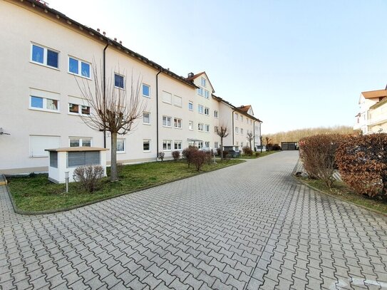 Wunderschöne, lichtdurchflutete 2-Raum-Wohnung inkl. TG Stellplatz in Naunhof zu verkaufen!!!