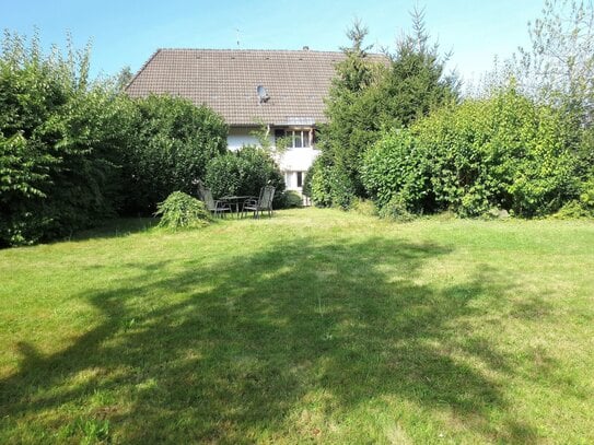 1.565 m²-Grundstück, eben, mit 2-Fam.-Schwarzwaldhaus, 195 m² Wfl. + weiteres Baufenster, SW-Lage, vorderes Münstertal,…