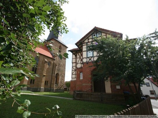 kleines Mehrfamilienhaus mit zwei Wohnungen in Mendhausen