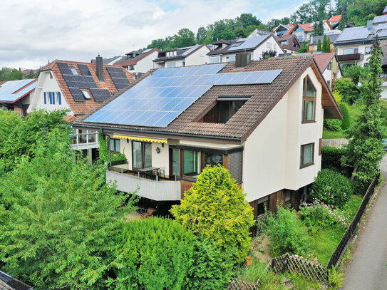 Einfamilienhaus mit Einliegerwohnung in toller Aussichtslage