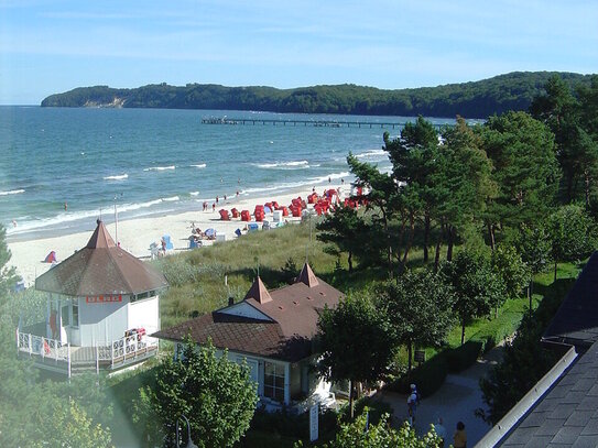 Meerblick-Penthouse direkt am Binzer Strand mit Dachterrasse, Kamin und viel MEER - by Rujana