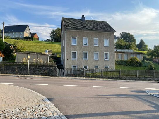 Ein.-oder Zweifamilienhaus mit Blick auf die Augustusburg